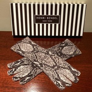 Henri Bendel Cashmere Tech Gloves